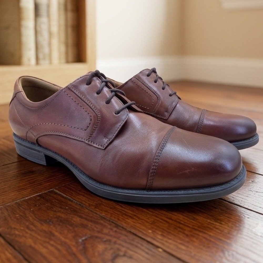Florsheim Comfortech Mens 9.5D Brown Leather Cap Toe Oxford Shoes 12138-221